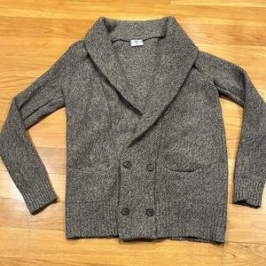 Wallace women button cardigan 100% wool sweater size medium.